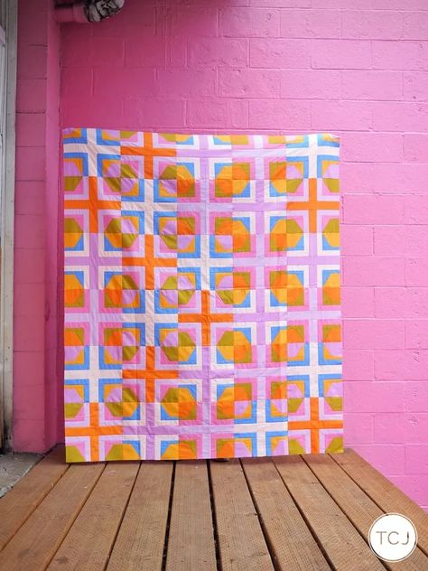 Organic Quilt, Colorful Quilts, Contemporary Quilts, Fabric Labels, How To Finish A Quilt, Diy Quilt, Orange And Pink, Quilting Crafts, Block Design