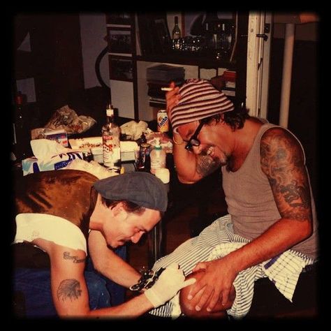 Johnny Depp Family, Johnny Depp Tattoos, جوني ديب, Young Johnny Depp, Johnny Depp Pictures, Johnny D, Here's Johnny, Celebrity Skin, Tattoos Art