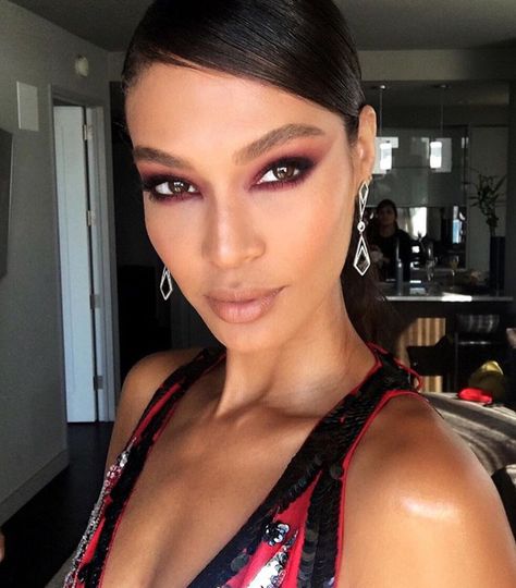 Patrick Ta, Cat Eye Makeup, Joan Smalls, Braut Make-up, Bold Makeup, Eye Makeup Tips, Makeup Goals, Smokey Eye Makeup, Makeup Eyeliner