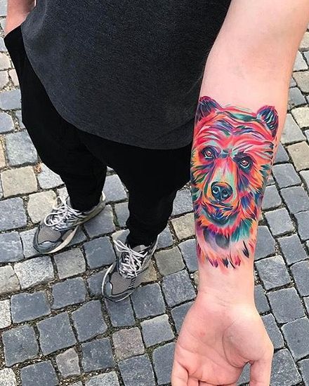 Discover the power of symbolism of bear tattoos. From realistic to minimalist designs, get your perfect bear tattoo inspiration. Papa Bear Tattoo, Black Bear Tattoo, Grizzly Bear Tattoos, Tattoo Machine Design, Neat Tattoos, Tattoo Ink Sets, Bear Tattoo Designs, Tattoo Animal, Guitar Tattoo