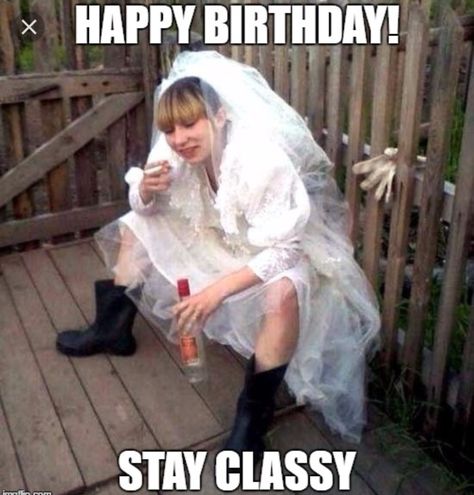 Wedding Photo Fails, Worst Wedding Photos, Meanwhile In Russia, Funny Wedding Pictures, 밈 유머, Funny Wedding Photos, Village Girl, Happy Birthday Meme, Funny Wedding