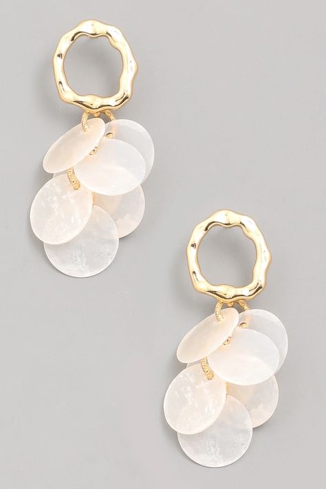 Shell Accessories, Capiz Shell, Mini Chandelier, Shell Jewelry, Shell Earrings, Accessories Diy, Jewelry Inspo, Clay Projects, Diy Inspiration