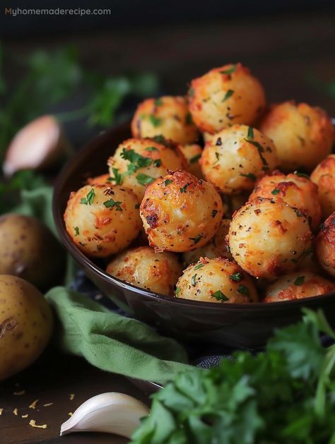 Air Fryer Potato Pops, Potato Nibbles Recipe, Crispy Potato Balls Air Fryer, Garlic Potato Pops Air Fryer, Fried Potato Balls Recipe, Crispy Potato Balls Recipe, Potato Bites Air Fryer, Garlic Potato Pops, Nibbles Potatoes Recipe