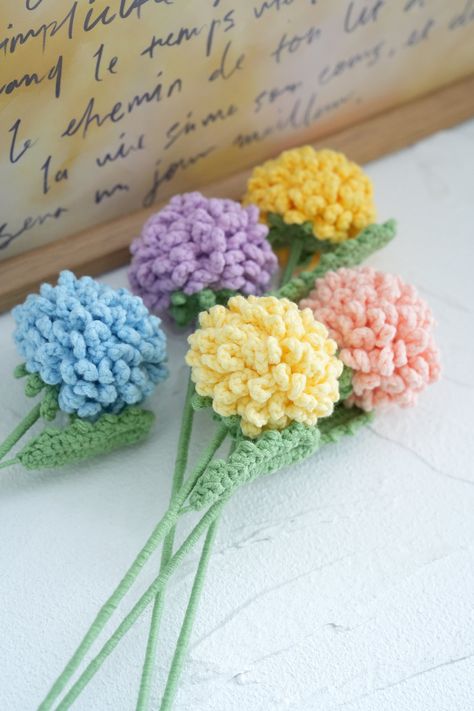 Crochet Pompon Flower Pattern Free (PDF + Beginner Tutorial) Crochet Flower Buds Free Pattern, Dandelion Crochet Pattern, Mini Flower Crochet Pattern Free, Mini Crochet Flower Bouquet, Simple Crochet Bouquet, Tiny Crochet Flowers Free Pattern, Simple Crochet Flowers Free Pattern, Peony Crochet, Pompon Flower