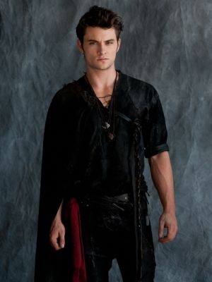 Shiloh Fernandez - the only reason I watched Red Riding Hood. Red Riding Hood Film, Red Riding Hood 2011, Shiloh Fernandez, Billy Burke, Red Ridding Hood, Gary Oldman, Story Characters, The Twilight Saga, Little Red Riding Hood