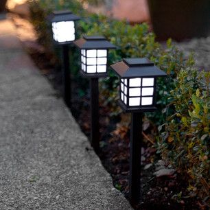 #Solar stake #lights to lighten up your garden pathways Best Outdoor Solar Lights, Lighting Your Garden, Best Solar Lights, Outdoor Solar Lamps, Japanese Style Garden, Solar Landscape Lighting, Solar Landscape, Solar Power Diy, Solar Pathway Lights