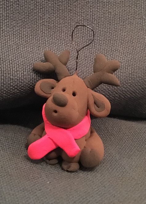 Christmas clay little reindeer Reindeer Clay, Fimo Christmas, Christmas Clay, Clay Crafts, Gingerbread Cookies, Reindeer, Gingerbread, Christmas Crafts, Pasta