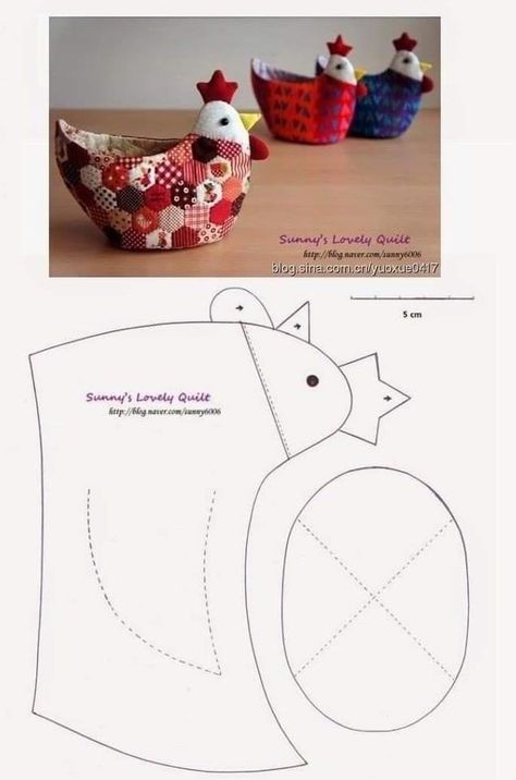 Diy Sewing Gifts, Chicken Crafts, Felt Crafts Patterns, Crafts Sewing Projects, Scrap Fabric Crafts, Sewing Machine Projects, Sewing Easy Diy, Folded Fabric, Cute Sewing Projects