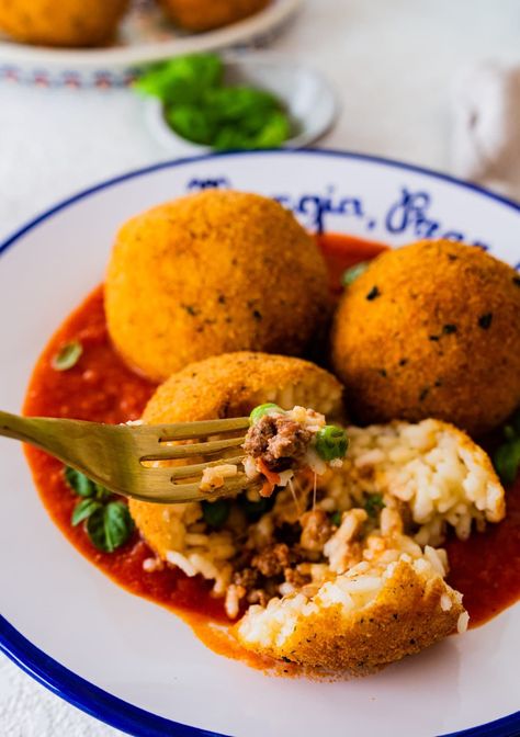 Best Sicilian Arancini Recipe (Italian Rice Balls) - CucinaByElena Sicilian Rice Balls Recipe, Rice Balls Italian, Arancini Recipe Italian, Italian Rice Balls, Arancini Recipe, Italian Rice, Pizza Appetizers, Recipe Italian, Baked Rice