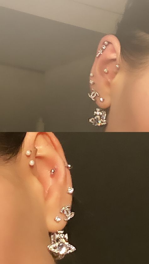 Nana Ear Piercings, Baddie Earrings, Diamond Earrings Aesthetic, Silver Piercings Aesthetic, Ear Piercing Ideas Aesthetic Silver, Ear Piercings Minimalist, Different Piercings Ear Diagram, Pearl Earring Stack, Full Ear Piercings Silver