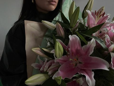 Lillies Bouquet, Lillies Flowers, Lily Flower Bouquet, Bouquet Of Lilies, Lilies Bouquet, Lily Bouquet, Lily Plants, Nothing But Flowers, Flower Therapy