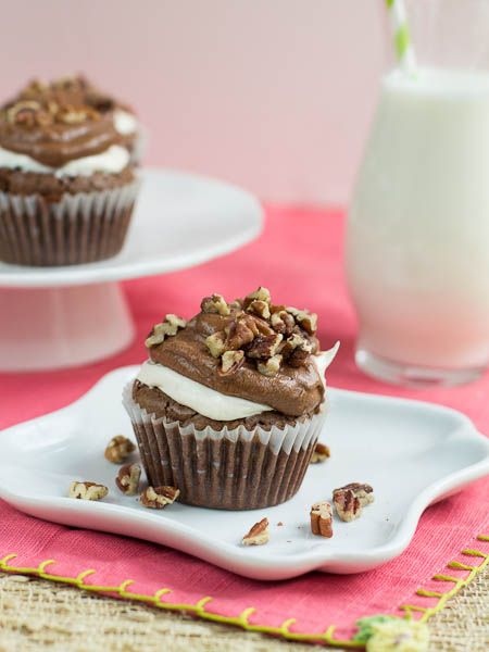 Mississippi Mud Cupcakes Mud Cupcakes, Cake Flavours, Spicy Southern Kitchen, Cupcake Towers, Cupcake Inspiration, Cupcake Chocolate, Pie Cupcakes, Mississippi Mud, Sponge Cakes