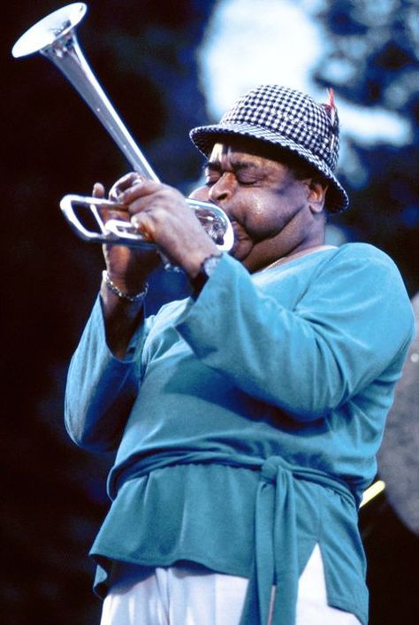 Jazz Trumpet, Montreux Jazz Festival, Dizzy Gillespie, Jazz Players, Contemporary Jazz, Jazz Artists, Miles Davis, Jazz Musicians, Trumpeter