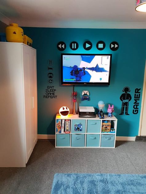 Game Room Theme Bedroom, Boys Fortnite Bedroom, Fortnite Room Decor Ideas, Fortnite Room Ideas For Boys, Fortnight Bedroom, Boy Gamer Bedroom Ideas, Fortnite Bedroom Ideas For Boys, Gamer Room Ideas Boy Bedrooms, Kids Gamer Bedroom