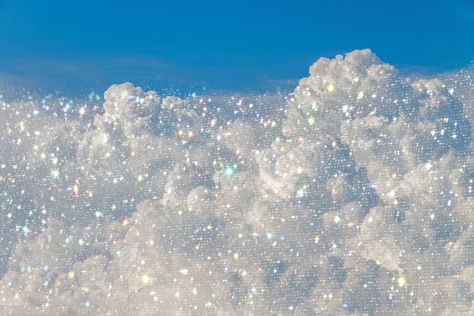 Sky Glitter Wallpaper Desktop, Glitter Twitter Header, Glitter Clouds Wallpaper, Glitter Desktop Wallpaper, Blue Glitter Aesthetic, Sparkly Wallpaper Aesthetic, Glitter Clouds, Macbook Backgrounds, Email Banner