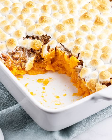 Sweet Potato Casserole Christmas Baking Goodies, Sweet Potato Casserole With Marshmallows, Bourbon Sweet Potatoes, Sweet Potato Casserole Healthy, Best Sweet Potato Casserole, Sweet Potato Thanksgiving, Freeze Sweet Potatoes, Sweet Potato Casserole Easy, Potatoes Roasted