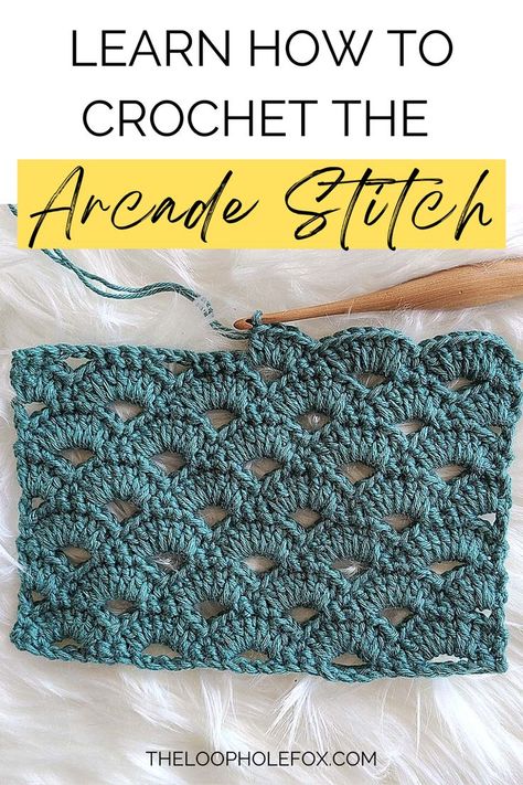 This image shows a swatch of the Crochet Arcade Stitch laying flat on a white, fluffy background. The swatch is made in a green color and the final row is left half worked, with the wooden crochet hook still in the stitch. Types Of Crochet Stitches, Loose Crochet Stitch, Unique Crochet Stitches, Arcade Stitch, Crochet Blanket Stitch Pattern, Stitch Techniques, Crochet Stitch Tutorial, Modern Crochet Blanket, Crochet Border