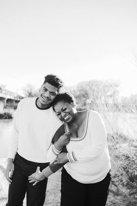 Mother Son Wedding Photo Ideas, Son And Mom Poses, Mother Son Portraits Studio, Mother And Son Senior Pictures, Mom And Grown Son Photo Ideas, Older Son And Mom Pictures, Mom With Older Sons Photography, Mom Older Son Photoshoot, Mother Son Photos Older