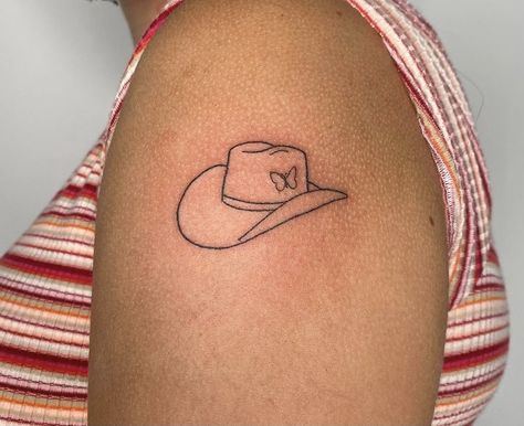 Star With Cowboy Hat Tattoo, Simple Nashville Tattoo, Line Art Cowboy Hat, Shania Twain Tattoo Ideas, Little Cowboy Hat Tattoo, Tiny Cowboy Tattoo, Shania Twain Tattoo, Mini Cowboy Hat Tattoo, Simple Cowboy Hat Tattoo