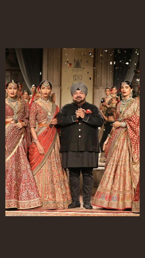 Couturier JJ Valaya showcased his collection "Alma" inspired by Spain at the FDCI India Couture Week 2022, WEDDING VOWS MAGAZINE J J Valaya Collection, Jj Valaya Lehenga, Jj Valaya, Fashion Highlights, Best Designer Dresses, Flamenco Dress, India Fashion Week, Designer Bridal Lehenga, Indian Dresses Traditional