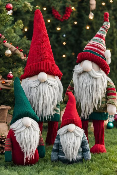 DIY Christmas Gnome Yard Statues Using Old Sweaters Homemade Outdoor Christmas Decorations, Outdoor Spaces Diy, Diy Christmas Decorations For Outside, Christmas Decorations For Outside, Old Christmas Decorations, Yard Statues, Easy Diy Christmas Decorations, Outside Christmas Decorations, Easy Wreaths