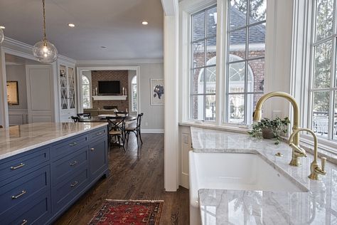 We renovated a boring beige builder house into a fresh modern home - including turning this awkward bay window into a fantastic counter and sink with the perfect view of the yard. Kitchen With Bay Window Layout Islands, Bay Window Kitchen Sink Layout, Kitchen With Bay Window And Island, Sink In Bay Window Kitchen, Bay Windows Kitchen, Kitchen With A Bay Window, Bay Window Behind Kitchen Sink, Bay Window Kitchen Counter, Kitchen Sink Bay Window Ideas