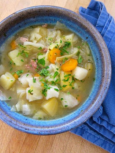 Icelandic Lamb (Shoulder) Soup with Radish Best Meat Dishes, Icelandic Cuisine, Nordic Diet, Iceland Food, Nordic Recipe, Meat Appetizers, Best Meat, Scandinavian Food, Winter Soups