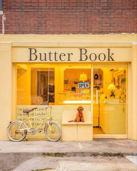 Japanese Store Fronts, Tea Store Design, Cake Shop Design, Coffee Shop Counter, Bread Shop, Design Café, Storefront Design, Small Cafe, Shop Fronts