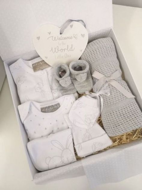 Mum Friends, Newborn Gift Boxes, Handmade Baby Items, Gifts For New Mothers, 25 October, 1 October, Girl Gift Set, New Babies, 13 October