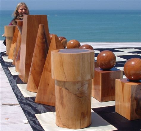 Life Size Chess Board, Garden Chess, Outdoor Chess, Giant Chess, Check Mate, Chess Sets, Wooden Games, Creative Valentines, Diy Valentines Crafts