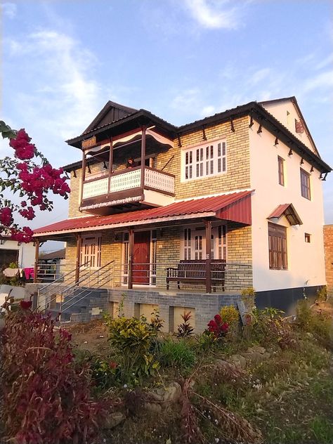 This is traditional house of chainpur Nepal Nepal House Design, Nepali House, Nepal House, Nepali Architecture, Nepal Architecture, Colonial House Plans, Tiny House Inspiration, Colonial House, House Designs