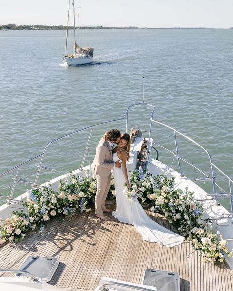 The most gorgeous boat elopement there ever was 🤍 Boat: @kutneryachtingadventures Couple: @natalieeblyth @_gavinmartinez Florals: @wild_greenery Dresses @lighthousebridal + @lulus Jewelry: @autumnfeverdesigns #keywestbride #keywestweddingphotographer #keywestwedding #floridakeyswedding #fortlauderdalewedding #fortlauderdaleweddingphotographer #miamiwedding #miamiweddingphotographer #westpalmbeachwedding #westpalmbeachweddingphotographer Yacht Elopement, Yacht Wedding Decor, Boat Wedding Ceremony, Boat Wedding Reception, Yacht Engagement, Yacht Wedding Reception, Sailing Wedding, Boat Elopement, Wedding On A Boat