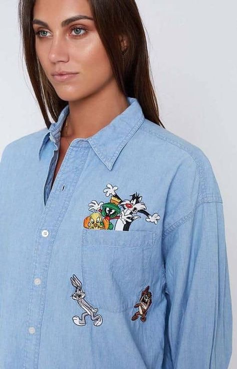 Fabric Paint Shirt, Painted Clothes Diy, Vintage Looney Tunes, Painted Jeans, Casual Shirt Women, Painted Denim, Painted Clothes, Beginning Boutique, New Dresses