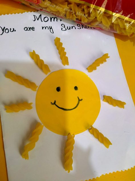 Sun Crafts For Kids, Sun Activities, Sun Craft, Sun Activity, Sun Painting, Kids Moves, Preschool Art Activities, Preschool Activity, Preschool Teacher