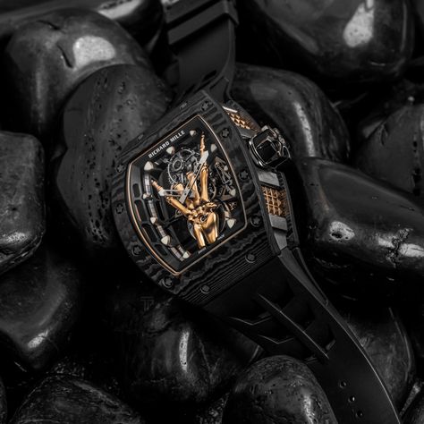 Black Richard Mille, Richard Mille Watches Men, Watches Expensive, Rose Gold Clothes, Mens Watches Expensive, Richard Mille Watches, Rapper Jewelry, Mens Designer Watches, Mens Braids