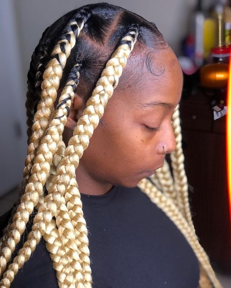 Knotless Box Braids Brown, Blonde Jumbo Knotless Braids, Box Braids Brown, Jumbo Knotless Box Braids, Large Braids, Jumbo Knotless, Color Braids, African Tops For Women, Brown And Blonde