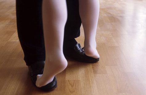 Normally, children don't walk on their tip-toes. Pigeon Toed, Toe Exercises, Pediatric Pt, Toe Walking, Leg Care, Working With Kids, Gross Motor Activity, Parent Advice, Pediatric Physical Therapy