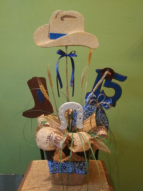 Centro de masa  Vaquero Western Theme Centerpieces, Western Theme Party Decorating Ideas, Cowboy Party Decorations, Western Party Decorations, Cowboy Themed Birthday Party, Cowboy Theme Party, Wild West Party, Western Birthday Party, Fiesta Party Decorations