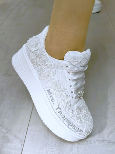 Customizable Sneakers for Bride Lightweight sole Wedding Dress shoes Bridal Design Stilo New Bride Shoes Sneakers, Wedding Running Shoes, White Wedding Sneakers, Sneakers For Bride, Wedding Running, Wedding Sneakers For Bride, Bride Sneakers, Bridal Sneakers, Bridal Design