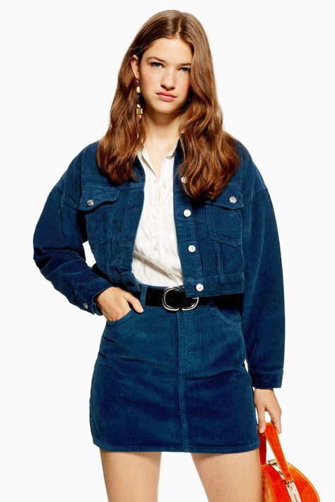 Crop Jacket Outfit, Corduroy Jacket Outfit, Purple Top Outfit, Outfit With Jacket, Denim Street Style, Lily Aldridge, Denim Overall Dress, Top Outfit, Jacket Outfit