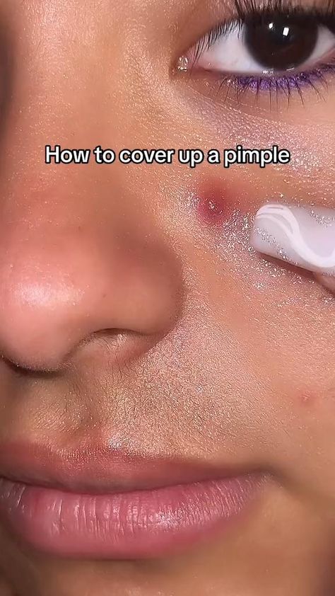 Pimples On Face, Simple Makeup Tips, Makeup Artist Tips, Beauty Routine Tips, Makeup Help, Easy Makeup Tutorial, Face Makeup Tips, Simple Makeup Looks, Face Makeup Tutorial