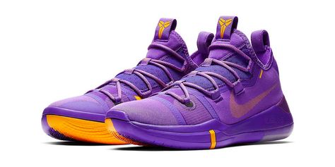 Zapatillas Nike Basketball, Kobe Bryant Shoes, Ball Shoes, Basketball Videos, Nike Zoom Kobe, Kobe Shoes, Best Basketball Shoes, Basketball Goals, Nike Basketball Shoes