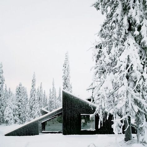 Competition: win a copy of New Nordic Houses by Dominic Bradbury Scandinavian Cabins, Nordic Houses, Norwegian Cabin, Norwegian Architecture, Cozy Winter Cabin, Scandinavian Cabin, Nordic Architecture, Ski Room, Luxury Boat