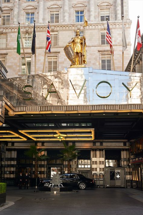 Savoy Hotel London, Savoy London, Banqueting House, Highgate Cemetery, Savoy Hotel, Red Brick House, London Hotels, Westminster Abbey, London Wedding