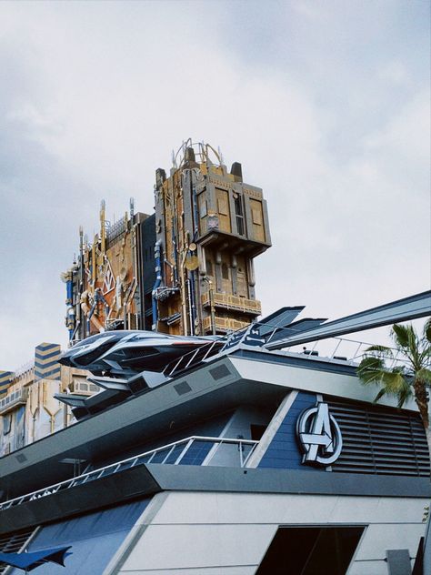 Avengers Campus Disneyland, Avengers Campus, Disney California Adventure, Disney California, I Want To Travel, Disney Park, California Adventure, Magical Places, Disney Parks