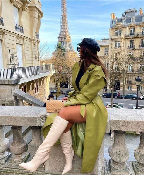 Paris Trip Outfits, Looks Paris, Outfit Botas, Paris 2023, Winter Fashion Outfits Casual, Spring Capsule Wardrobe, Sky View, Paris Outfits, Event Outfit