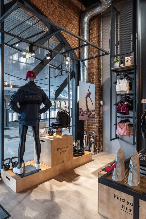 Clothing Store Interior, Clothing Store Design, Store Design Boutique, Store Interiors, Urban Aesthetic, Retail Store Design, Boutique Interior, Retail Interior, Store Design Interior