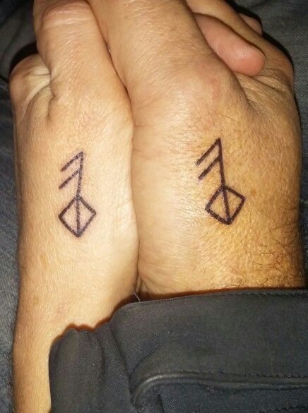 Viking/Rune symbol meaning love Rune Tattoos For Women, Viking Symbol For Love, Rune Tattoos, Tattoo Odin, Runes Tattoo, Viking Tattoo Symbol, Rune Viking, Wiccan Tattoos, Inca Tattoo