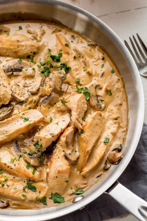 Mascarpone Dinner Recipes, Chicken Mascarpone Recipe, Recipes With Mascarpone Cheese, Mascarpone Recipe, Creamy Chicken Marsala, Mascarpone Recipes, Giada Recipes, Marsala Recipe, Marsala Chicken Recipes