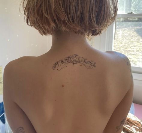 Toile Tattoo, Upper Back Tattoo, Rockstar Tattoo, Grandfather Tattoo, Backpiece Tattoo, Mom Daughter Tattoos, Pretty Tattoo, Fact Of Life, Russian Tattoo